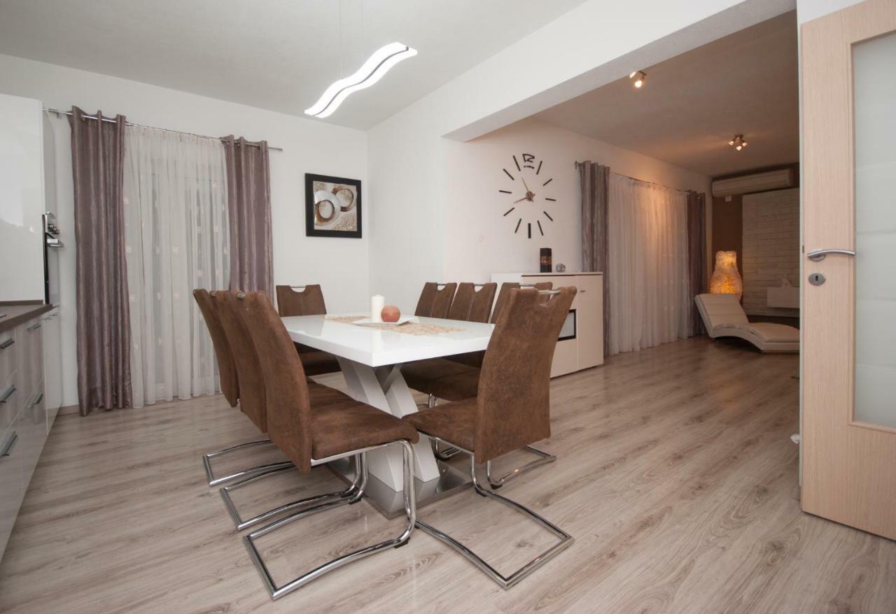 Red Sunset Apartments Kaštela Zewnętrze zdjęcie